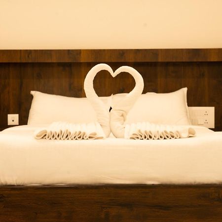 The King'S Meadows Hotel Golhalli Ngoại thất bức ảnh