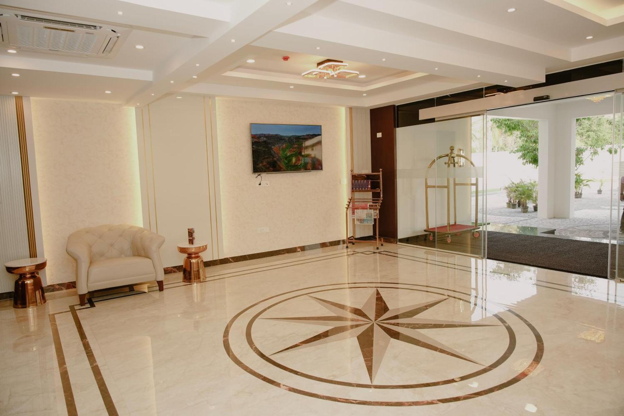The King'S Meadows Hotel Golhalli Ngoại thất bức ảnh