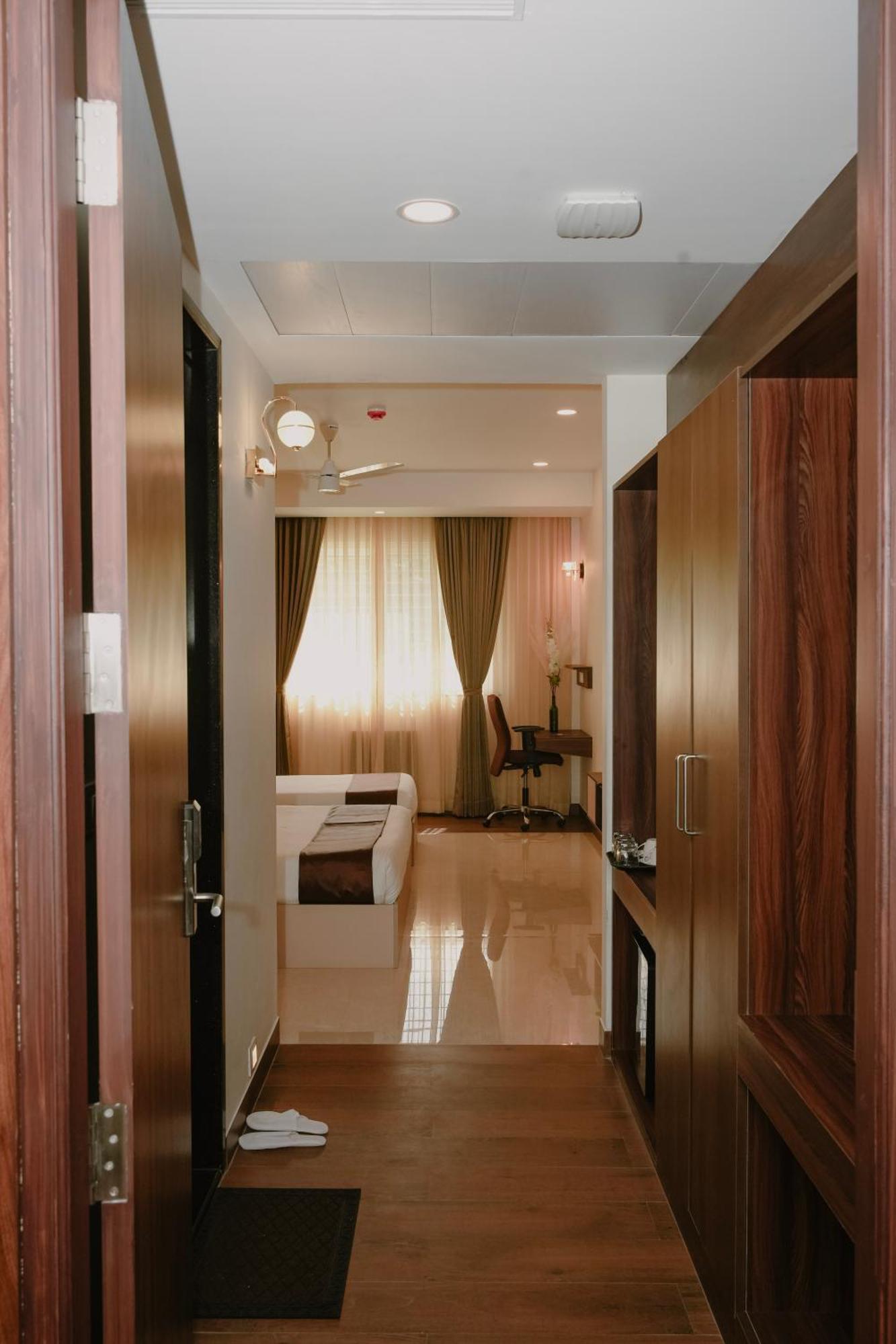 The King'S Meadows Hotel Golhalli Ngoại thất bức ảnh