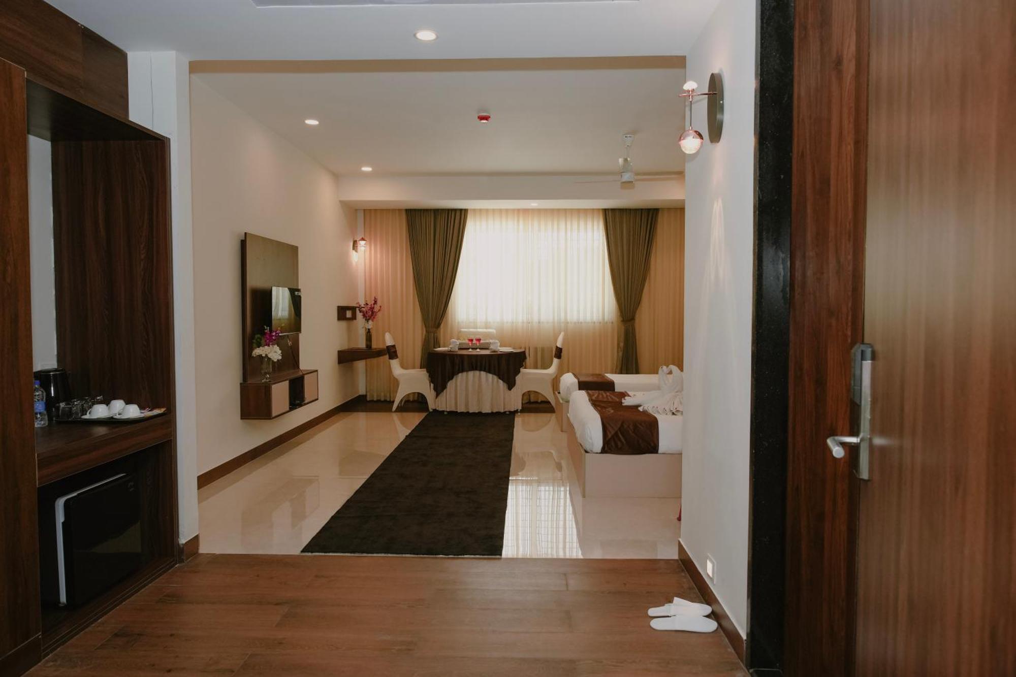 The King'S Meadows Hotel Golhalli Ngoại thất bức ảnh
